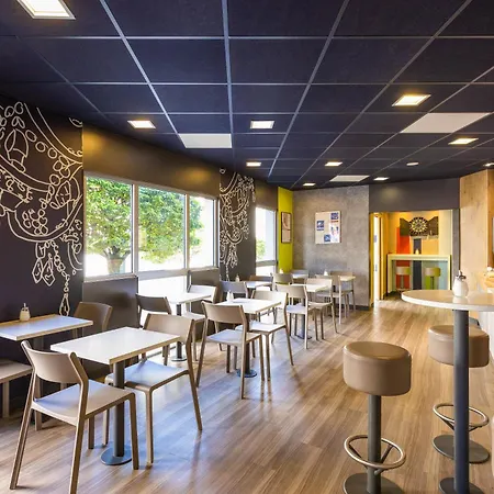 Ibis Budget Centre מלון 2*