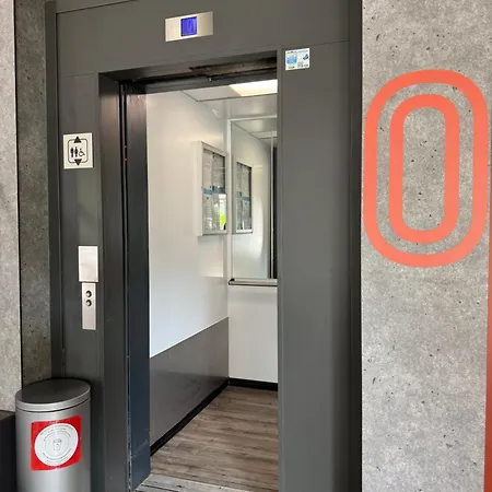 Ξενοδοχείο Ibis Budget Centre 2*