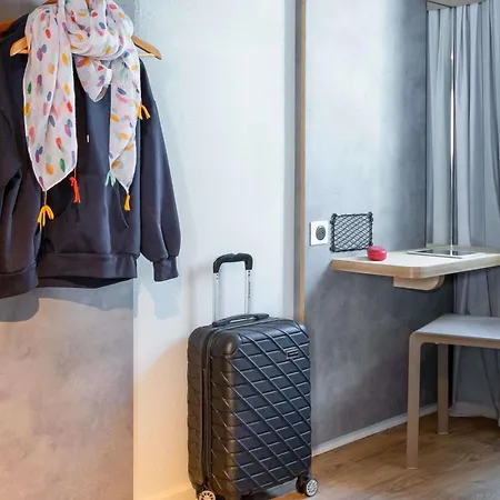 Ξενοδοχείο Ibis Budget Centre 2*