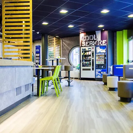 Ξενοδοχείο Ibis Budget Centre 2*