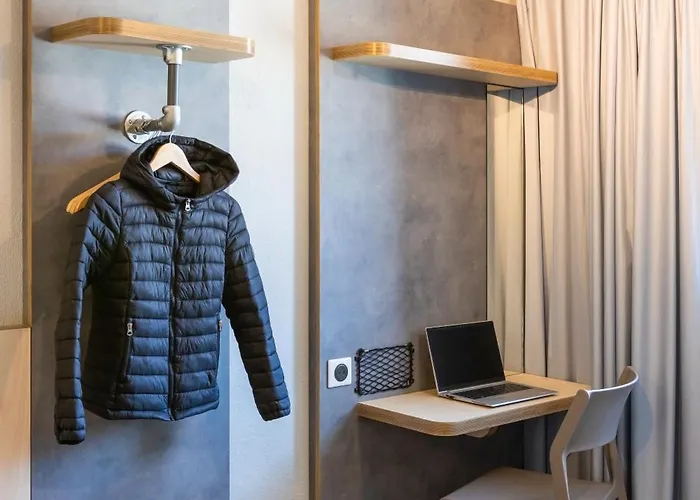 Ibis Budget Centre 2*